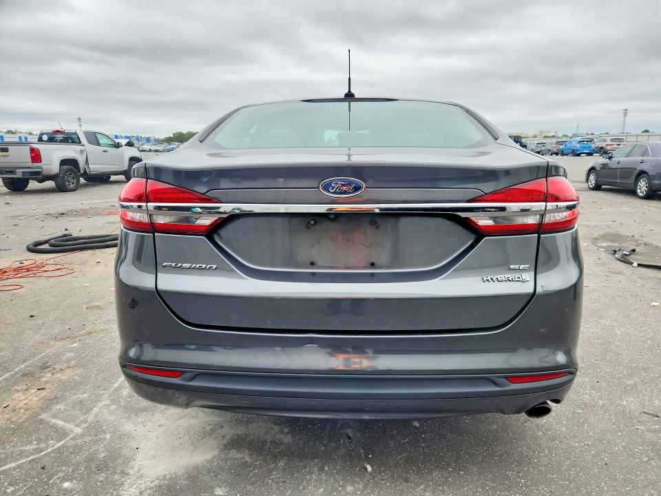 2018 Ford Fusion მანქანა იყიდება აუქციონზე, vin: 3FA6P0LU4JR141326, აუქციონის ნომერი: 70279646