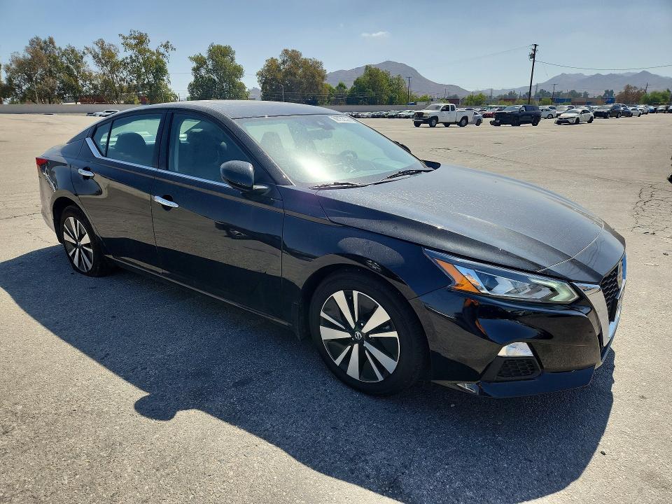 2022 Nissan Altima მანქანა იყიდება აუქციონზე, vin: 1N4BL4DV3NN333032, აუქციონის ნომერი: 69153886