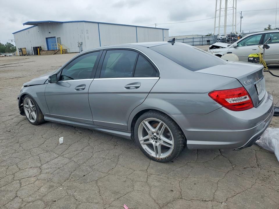 Продажа на аукционе авто 2012 Mercedes-benz C, vin: WDDGF8BB1CR228010, номер лота: 68822846
