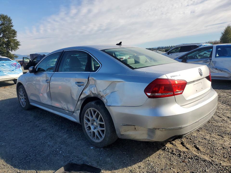 2013 Volkswagen Passat მანქანა იყიდება აუქციონზე, vin: 1VWBN7A32DC043011, აუქციონის ნომერი: 70848876
