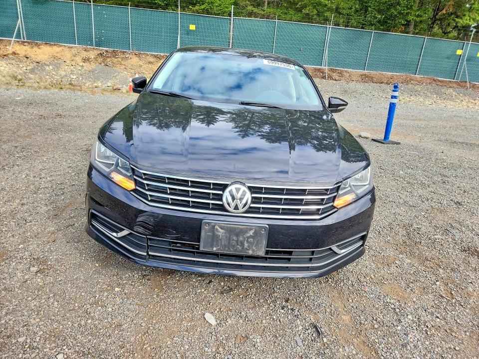 Продажа на аукционе авто 2017 Volkswagen Passat, vin: 1VWAT7A3XHC008448, номер лота: 69997536