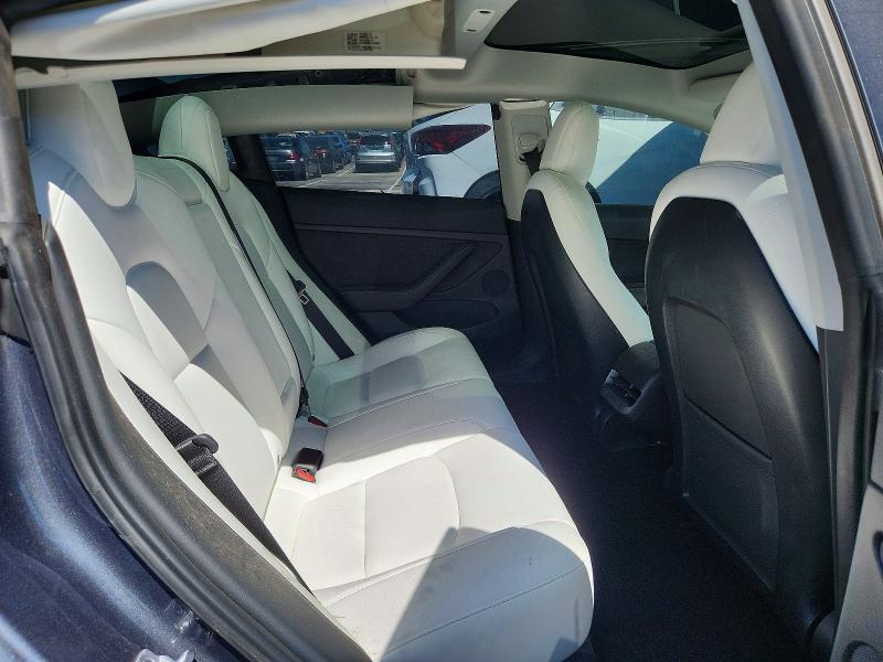 Продажа на аукционе авто 2022 Tesla Model 3, vin: 5YJ3E1EA4NF372990, номер лота: 67561706