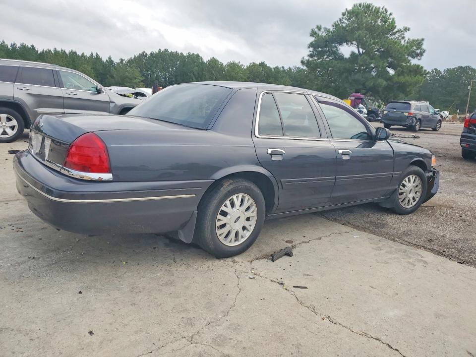 69006726 :رقم المزاد ، 2FAFP74W84X173095 vin ، 2004 Ford Crown Victoria مزاد بيع