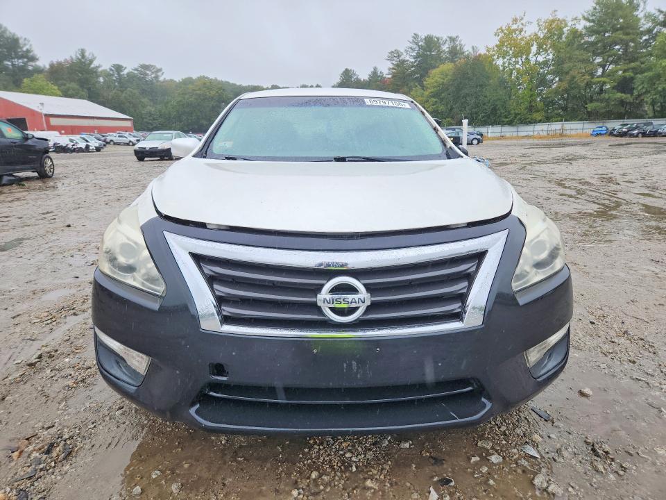 2013 Nissan Altima მანქანა იყიდება აუქციონზე, vin: 1N4AL3AP7DC190737, აუქციონის ნომერი: 69797156