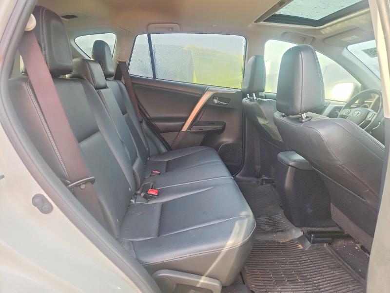 Продажа на аукционе авто 2015 Toyota Rav4, vin: JTMDFREV0FJ044303, номер лота: 68081696