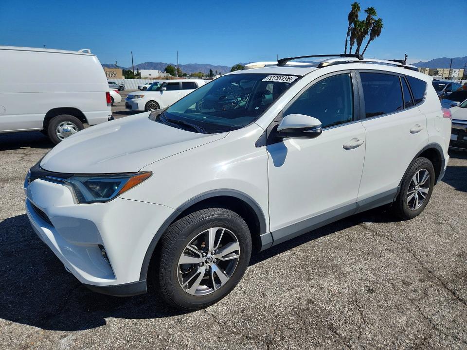 2016 Toyota Rav4 მანქანა იყიდება აუქციონზე, vin: JTMWFREV4GJ083020, აუქციონის ნომერი: 70750496