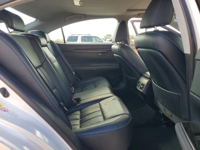 68343776 :رقم المزاد ، 58ABK1GG7JU098163 vin ، 2018 Lexus Es مزاد بيع