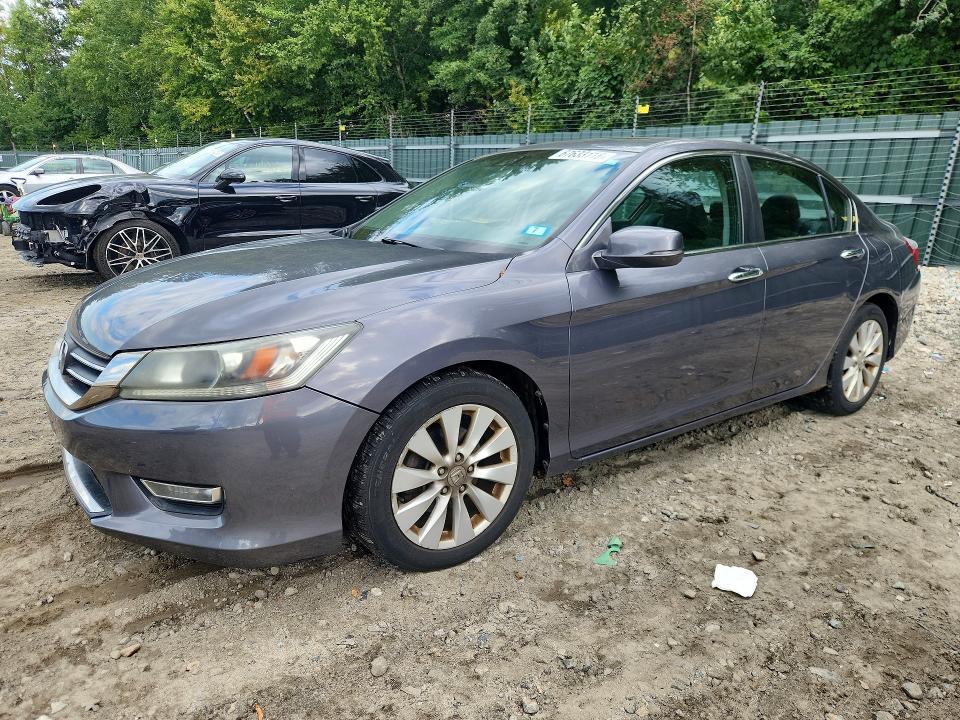 Auction sale of the 2013 Honda Accord, vin: 1HGCR2F8XDA017644, lot number: 67633116