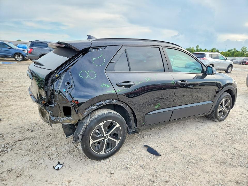 2025 Kia Niro მანქანა იყიდება აუქციონზე, vin: KNDCR3LE1S5236450, აუქციონის ნომერი: 66863946