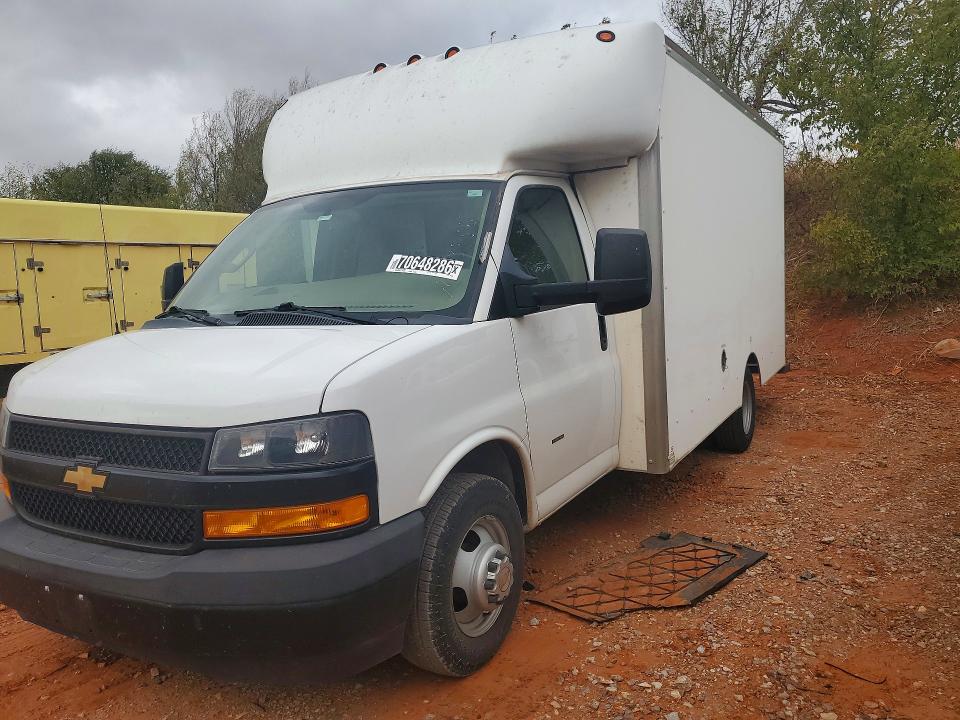 70648286 :رقم المزاد ، 1GB3GSC76M1145304 vin ، 2021 Chevrolet Express مزاد بيع