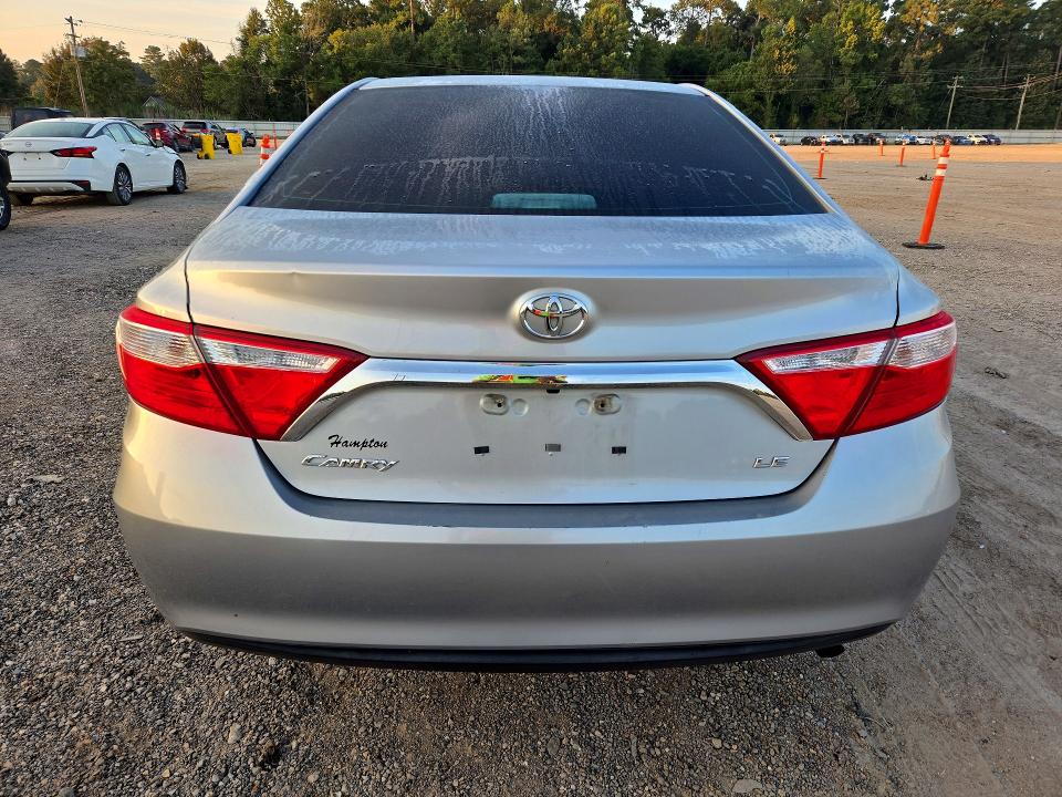Aukcja sprzedaży 2016 Toyota Camry, vin: 4T4BF1FK2GR573153, numer aukcji: 70462086