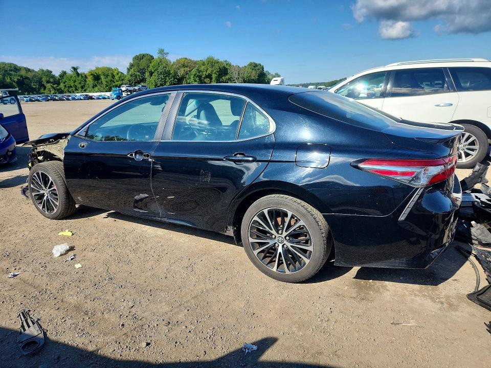 Продаж на аукціоні авто 2018 Toyota Camry, vin: 4T1B11HKXJU532881, номер лоту: 67854426