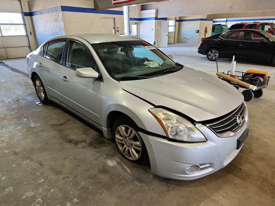 68681496 :رقم المزاد ، 1N4AL2AP5AC182612 vin ، 2010 Nissan Altima مزاد بيع