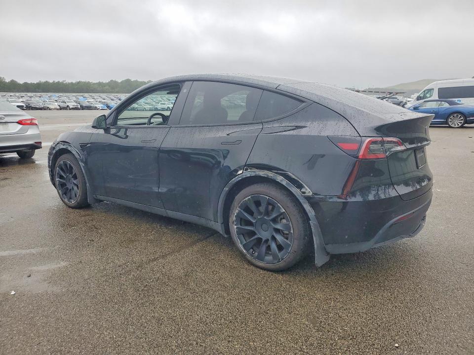 69449836 :رقم المزاد ، 5YJYGDEE0MF301000 vin ، 2021 Tesla Model Y مزاد بيع