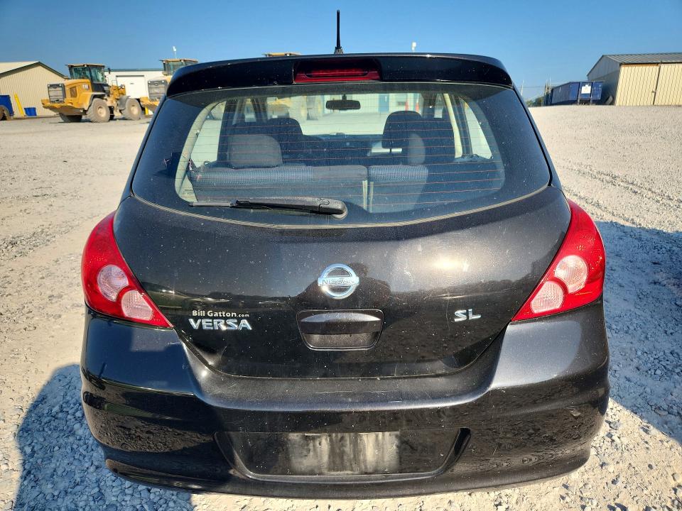 67138126 :رقم المزاد ، 3N1BC1CP0BL402656 vin ، 2011 Nissan Versa مزاد بيع