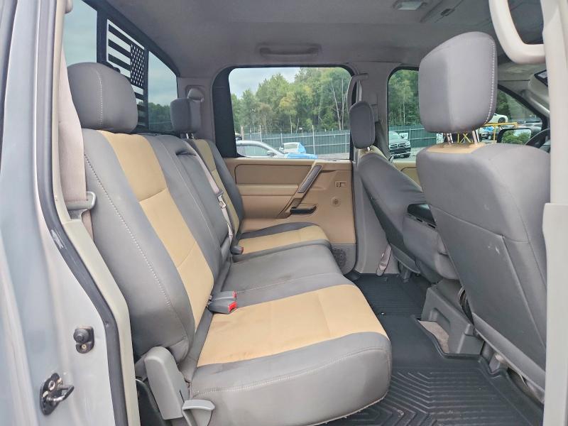 2004 Nissan Titan მანქანა იყიდება აუქციონზე, vin: 1N6AA07B14N537541, აუქციონის ნომერი: 70287906