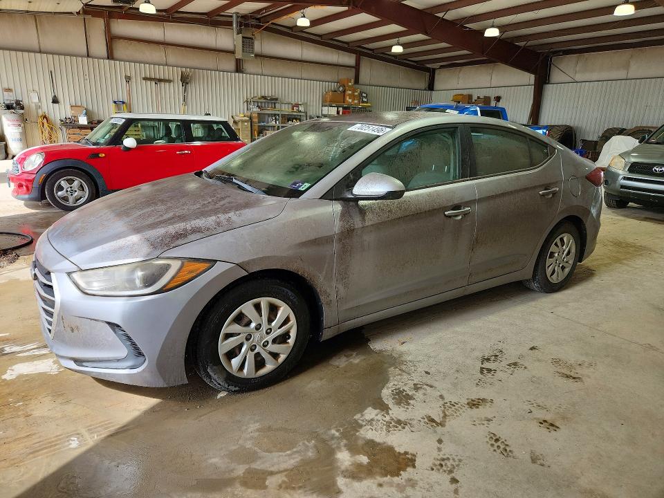 70251496 :رقم المزاد ، 5NPD74LFXHH100738 vin ، 2017 Hyundai Elantra مزاد بيع