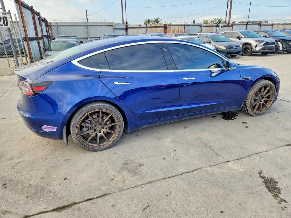 2019 Tesla Model 3 მანქანა იყიდება აუქციონზე, vin: 5YJ3E1EA6KF299360, აუქციონის ნომერი: 70133956