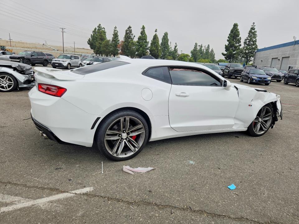 68450396 :رقم المزاد ، 1G1FF1R73H0110365 vin ، 2017 Chevrolet Camaro مزاد بيع