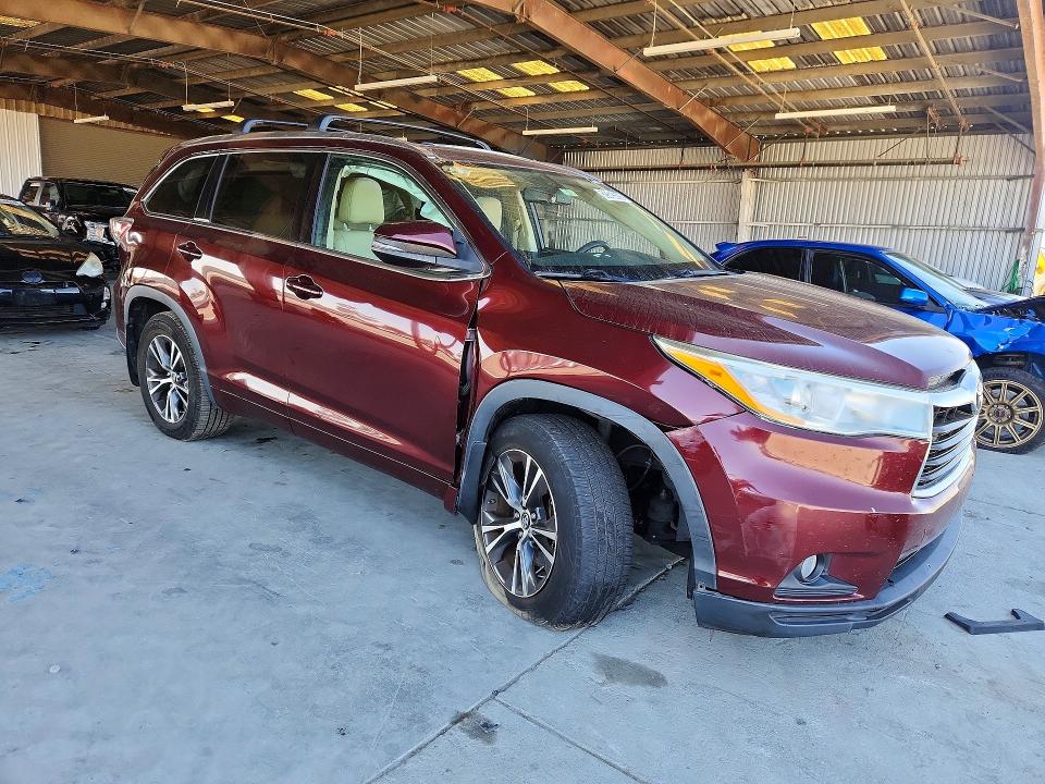 2016 Toyota Highlander მანქანა იყიდება აუქციონზე, vin: 5TDJKRFHXGS327447, აუქციონის ნომერი: 69618506