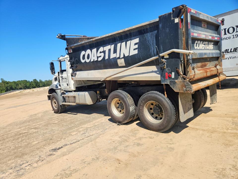 Продаж на аукціоні авто 2023 Mack Granite, vin: 1M2GR2GC4PM033503, номер лоту: 67260186