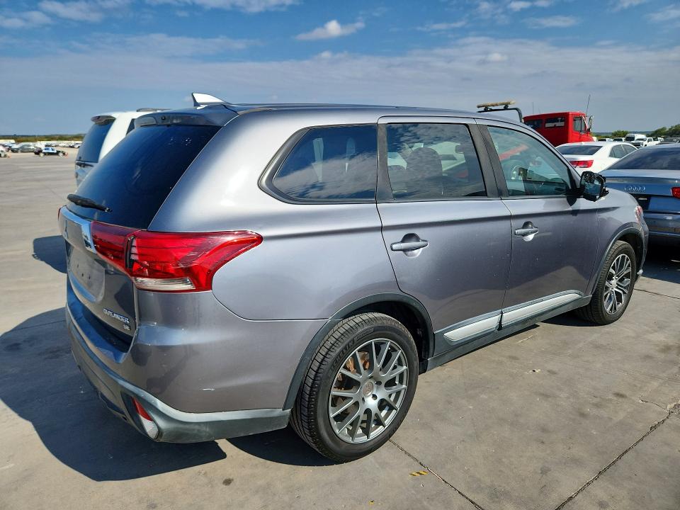 2018 Mitsubishi Outlander მანქანა იყიდება აუქციონზე, vin: JA4AD3A37JJ003941, აუქციონის ნომერი: 67353656