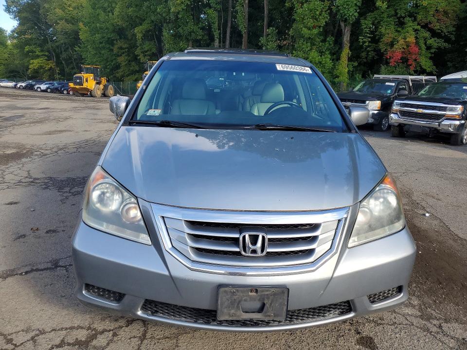69560386 :رقم المزاد ، 5FNRL38748B020153 vin ، 2008 Honda Odyssey مزاد بيع