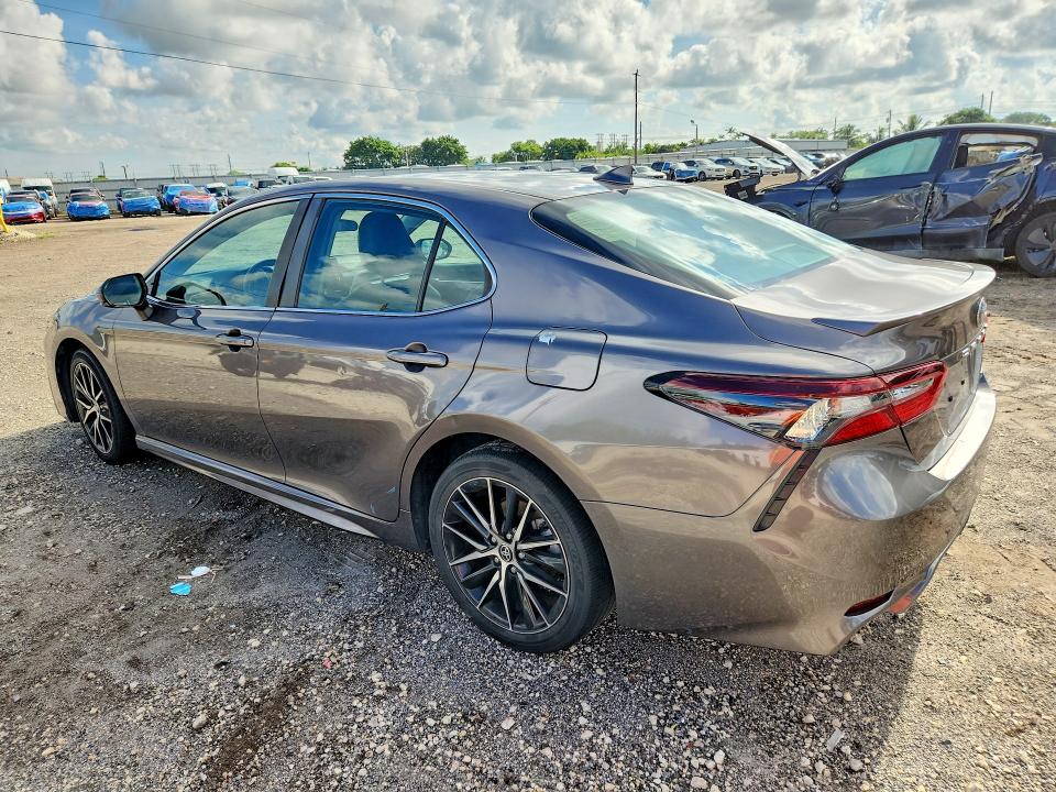 Продаж на аукціоні авто 2023 Toyota Camry, vin: 4T1G11AK5PU781615, номер лоту: 68062196