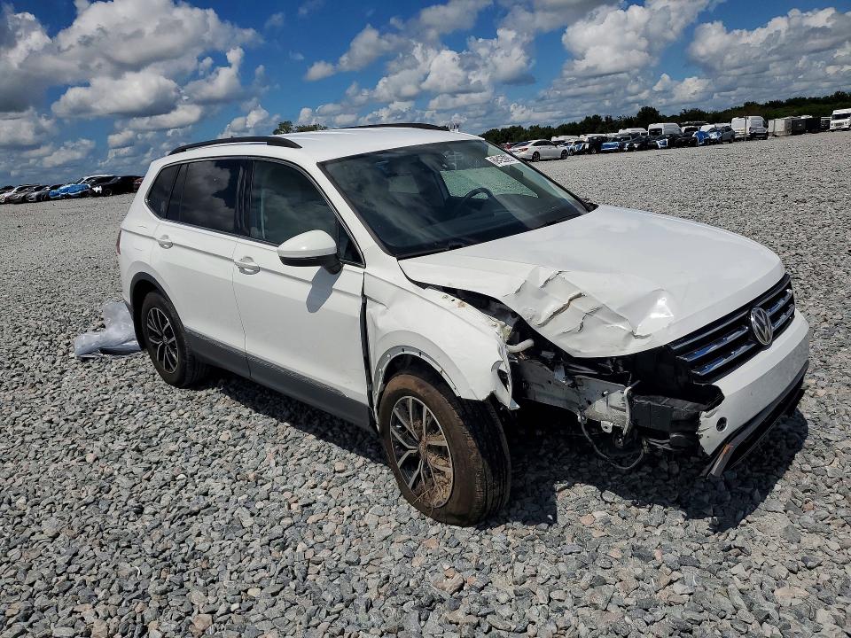 2021 Volkswagen Tiguan მანქანა იყიდება აუქციონზე, vin: 3VV3B7AX8MM159042, აუქციონის ნომერი: 69425926