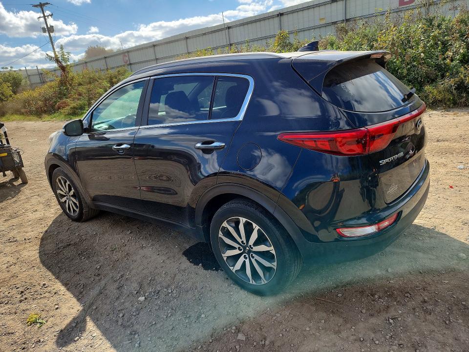 70686576 :رقم المزاد ، KNDPN3AC1H7111637 vin ، 2017 Kia Sportage مزاد بيع