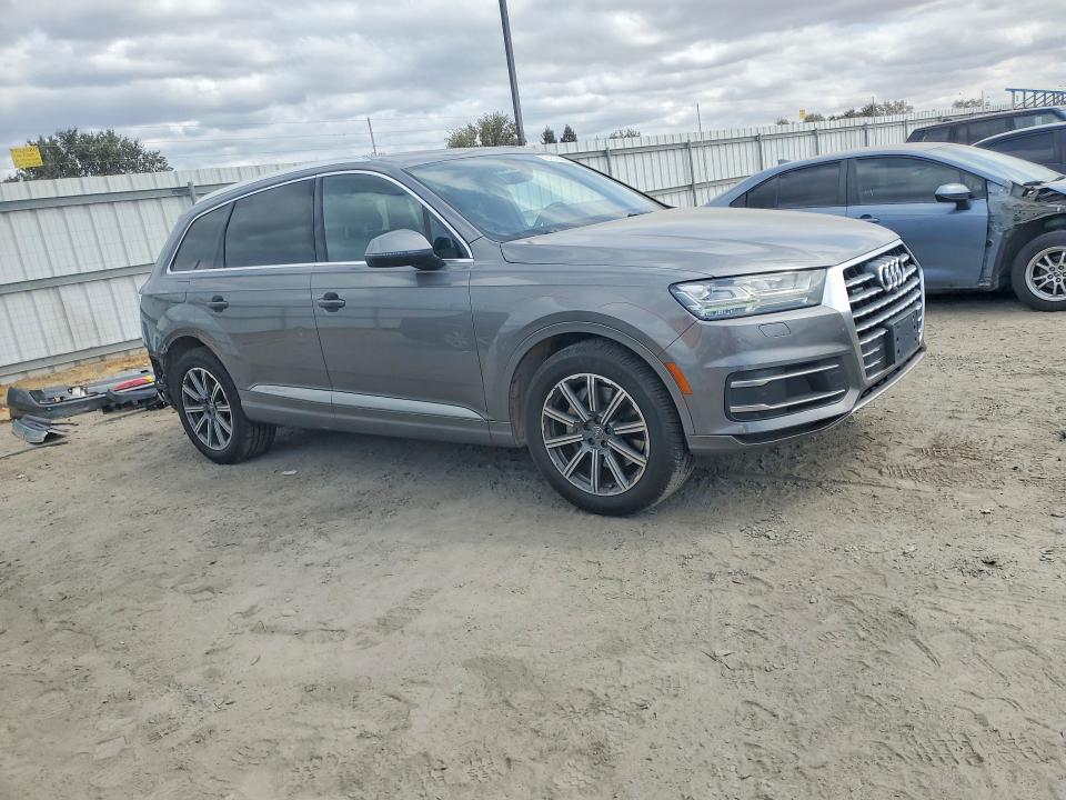 67319986 :رقم المزاد ، WA1LHAF76HD036824 vin ، 2017 Audi Q7 مزاد بيع