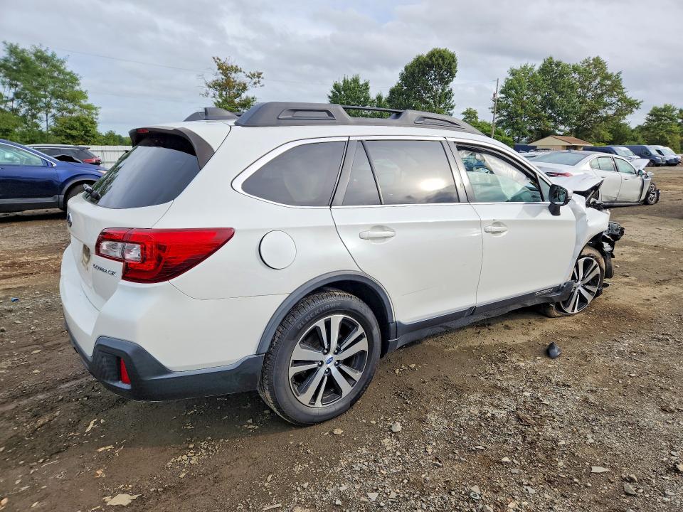 70013606 :رقم المزاد ، 4S4BSANC2K3265365 vin ، 2019 Subaru Outback مزاد بيع