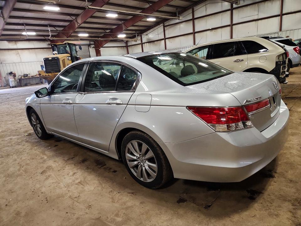 68677896 :رقم المزاد ، 1HGCP2F72CA067918 vin ، 2012 Honda Accord مزاد بيع