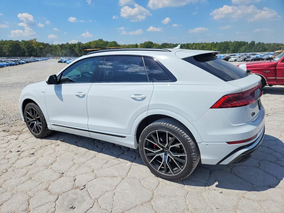 68224846 :رقم المزاد ، WA1EVAF18MD032443 vin ، 2021 Audi Q8 مزاد بيع