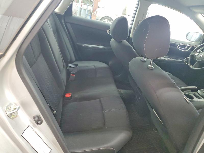 67493906 :رقم المزاد ، 3N1AB7AP8JY258277 vin ، 2018 Nissan Sentra مزاد بيع