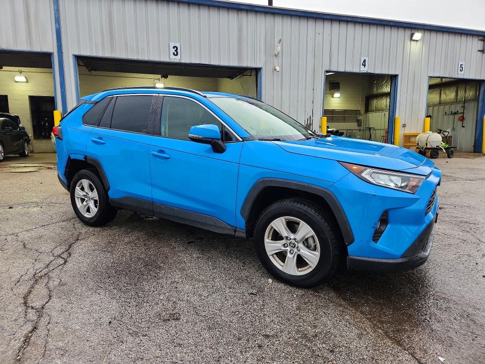 69220336 :رقم المزاد ، JTMP1RFV5KD009940 vin ، 2019 Toyota Rav4 مزاد بيع