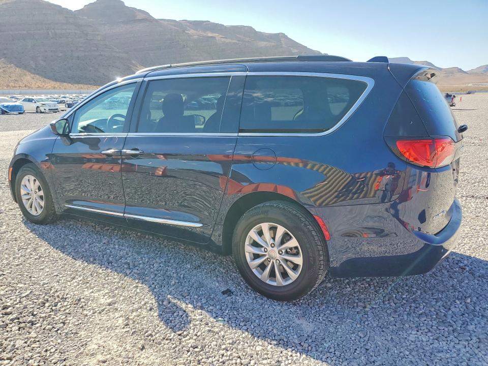2017 Chrysler Pacifica მანქანა იყიდება აუქციონზე, vin: 2C4RC1BG2HR743730, აუქციონის ნომერი: 70363676