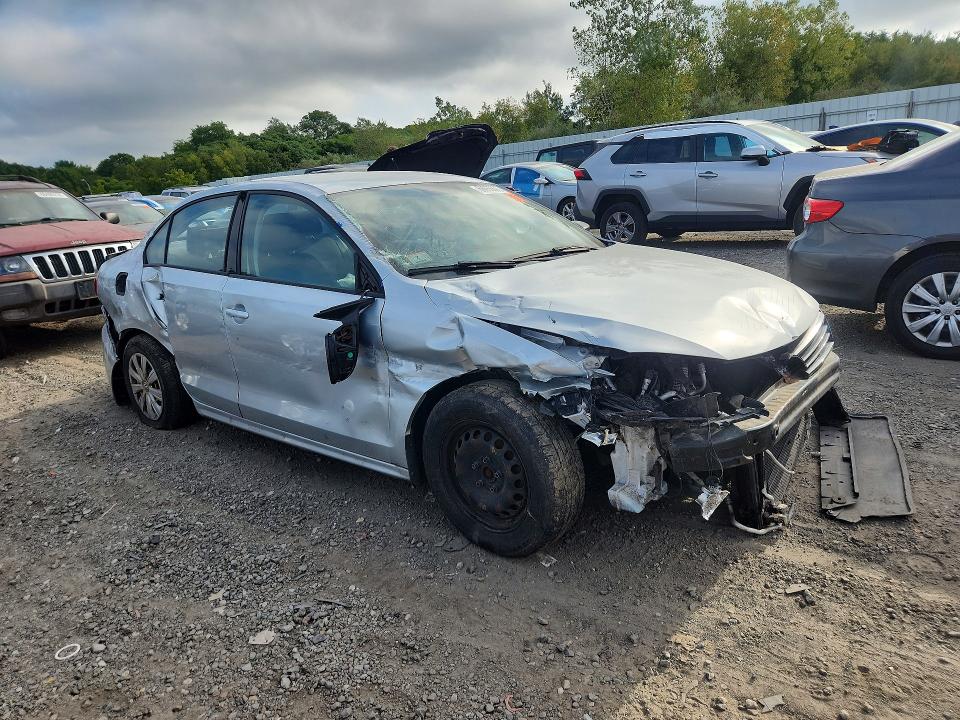 68658896 :رقم المزاد ، 3VW2K7AJ2EM403580 vin ، 2014 Volkswagen Jetta مزاد بيع