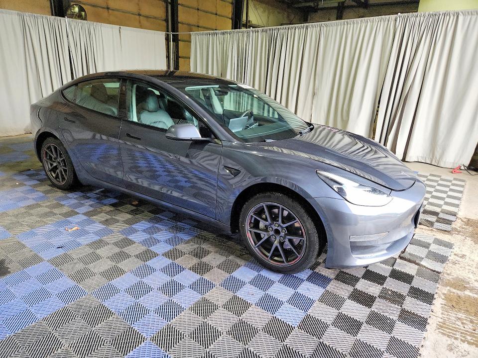2022 Tesla Model 3 მანქანა იყიდება აუქციონზე, vin: 5YJ3E1EA1NF286617, აუქციონის ნომერი: 70710056