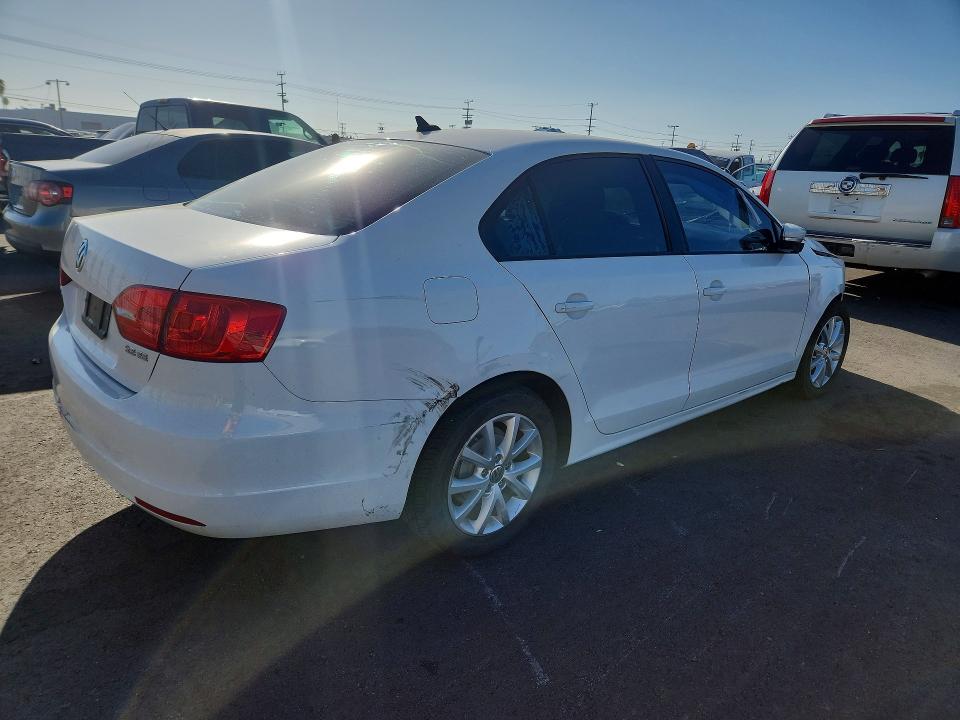 Продажа на аукционе авто 2011 Volkswagen Jetta, vin: 3VWDZ7AJ6BM372298, номер лота: 69601196