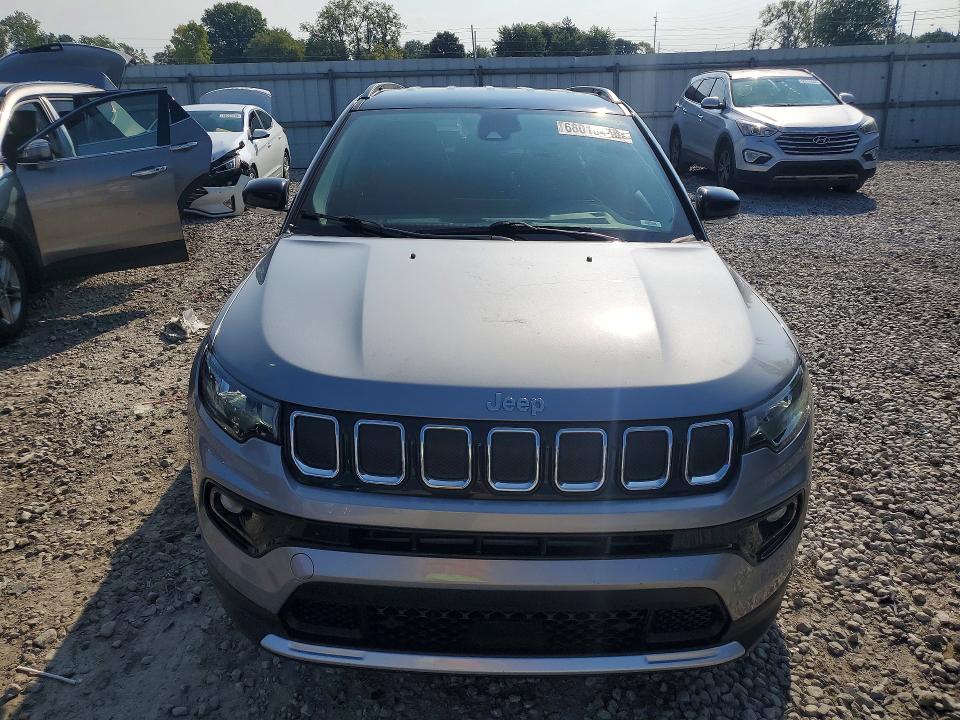 68018466 :رقم المزاد ، 3C4NJDCB5NT104016 vin ، 2022 Jeep Compass مزاد بيع