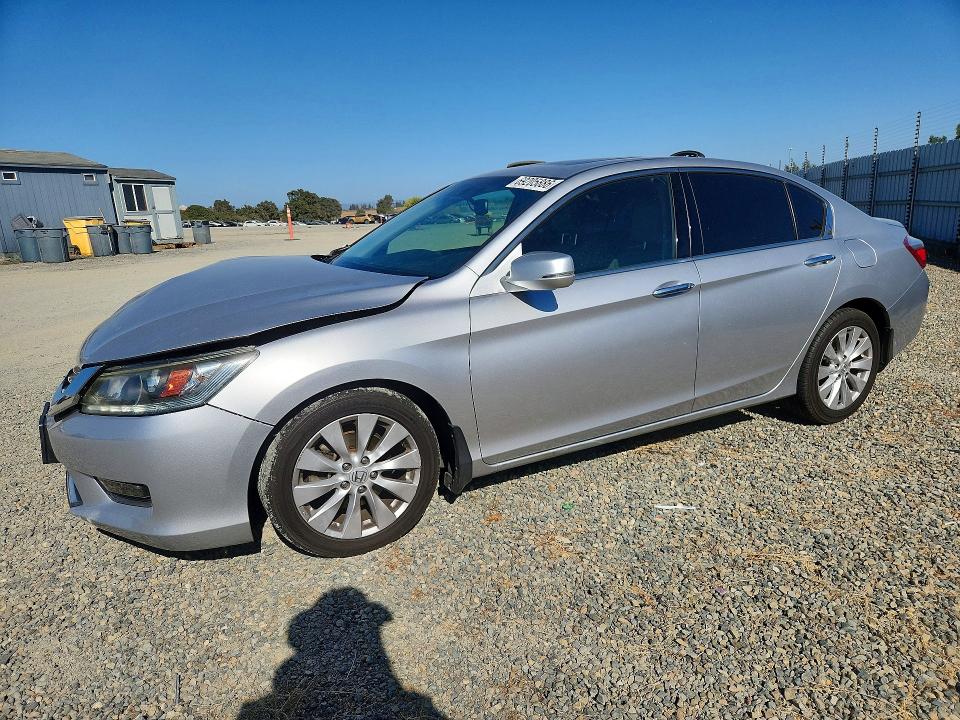 Aukcja sprzedaży 2015 Honda Accord, vin: 1HGCR3F89FA028451, numer aukcji: 69205886