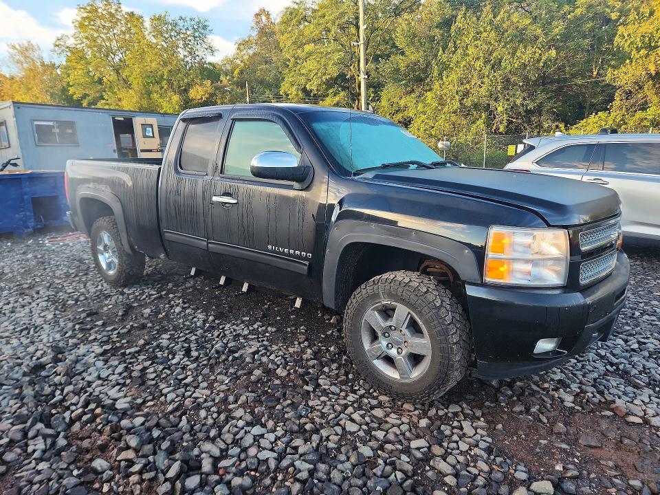 2013 Chevrolet Silverado მანქანა იყიდება აუქციონზე, vin: 1GCRKTE79DZ374343, აუქციონის ნომერი: 70876636