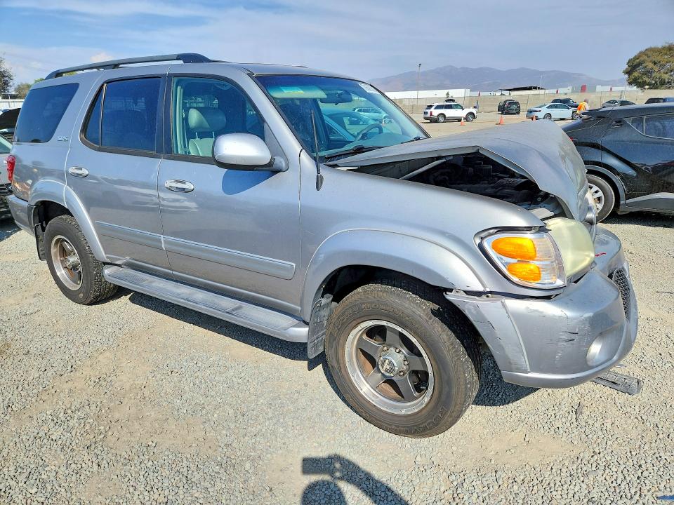 70563316 :رقم المزاد ، 5TDZT34A04S208966 vin ، 2004 Toyota Sequoia مزاد بيع