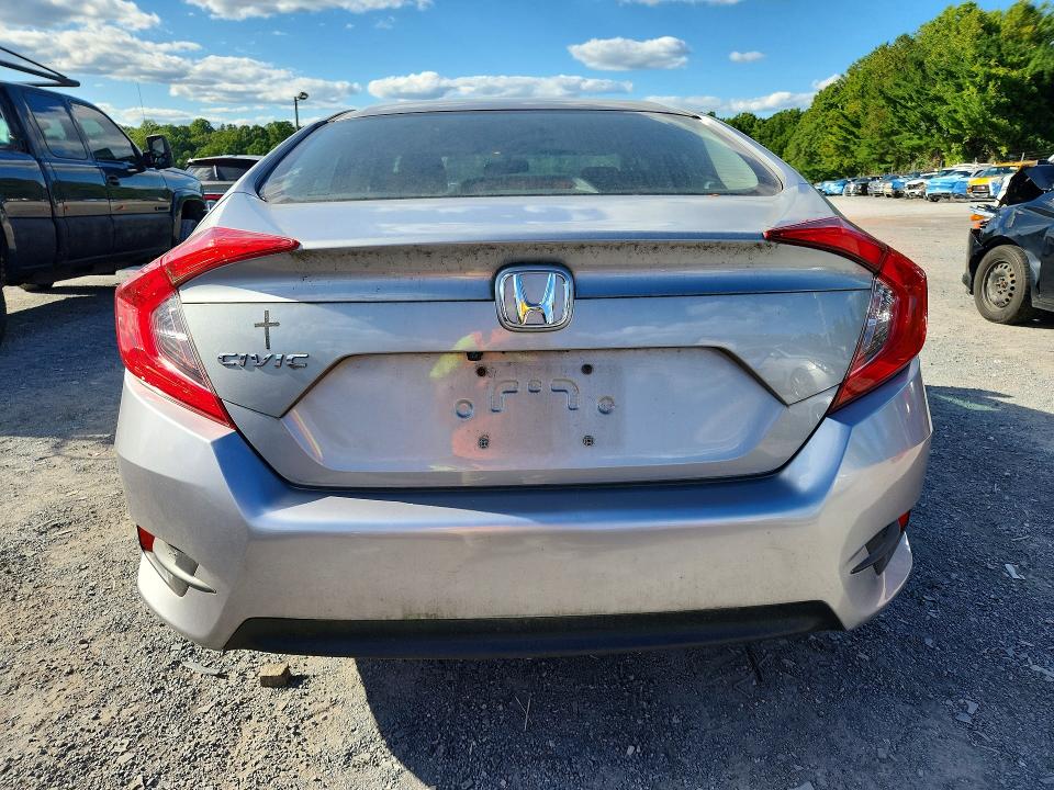 2018 Honda Civic მანქანა იყიდება აუქციონზე, vin: 2HGFC2F51JH597223, აუქციონის ნომერი: 68695686