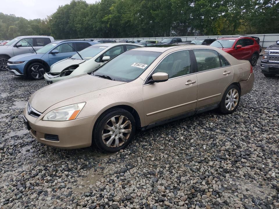2006 Honda Accord მანქანა იყიდება აუქციონზე, vin: 1HGCM66386A041020, აუქციონის ნომერი: 70164116