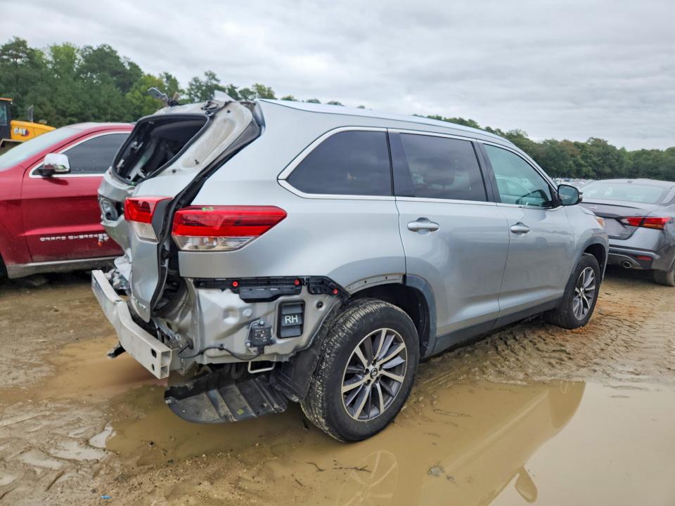 Продаж на аукціоні авто 2019 Toyota Highlander, vin: 5TDJZRFH7KS592962, номер лоту: 69521316