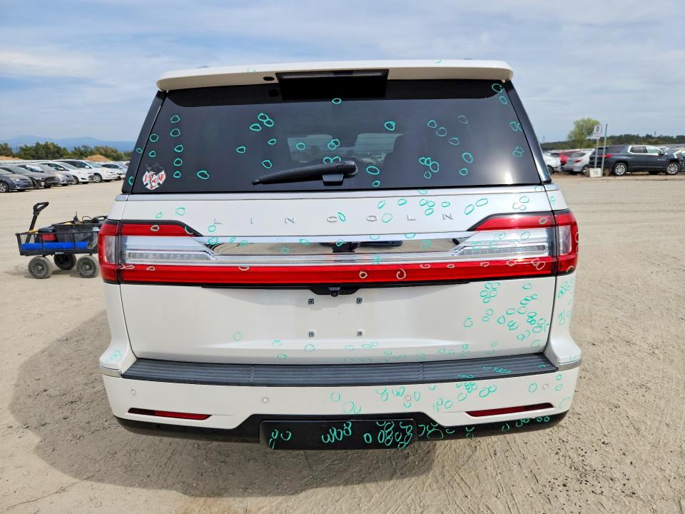Продажа на аукционе авто 2019 Lincoln Navigator, vin: 5LMJJ3LT4KEL12622, номер лота: 70098166