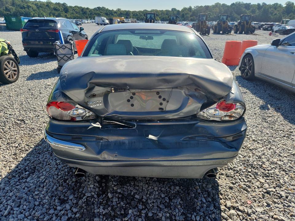 2004 Jaguar X-type მანქანა იყიდება აუქციონზე, vin: SAJEB52D04XD94680, აუქციონის ნომერი: 66990926