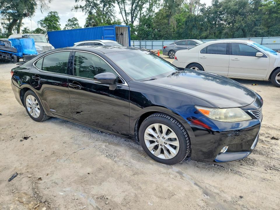 67830356 :رقم المزاد ، JTHBW1GG1D2003949 vin ، 2013 Lexus Es مزاد بيع